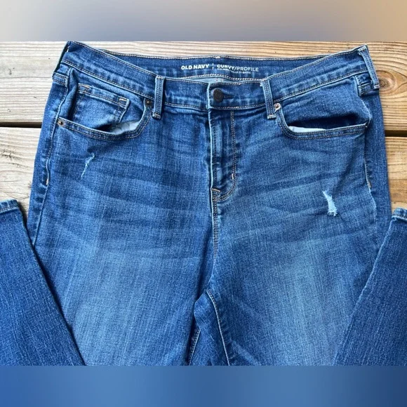 Old Navy Curvy Profile Mid Rise Dark Wash Jeans - Women’s size 12 long - Picture 5 of 9